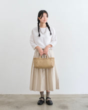 画像をギャラリービューアに読み込む, タイ クラチュー マチ付き横長かご