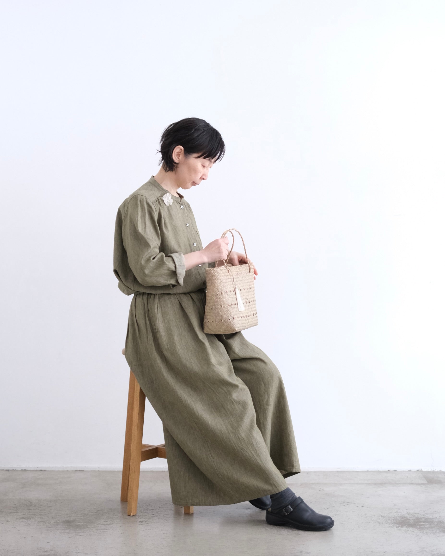 コットンリネン ギャザーワイドパンツ（カーキ） – cholon 