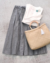 画像をギャラリービューアに読み込む, コットンリネン プリーツスカート（グレー）