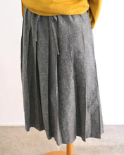 画像をギャラリービューアに読み込む, コットンリネン プリーツスカート（グレー）