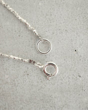 画像をギャラリービューアに読み込む, カレンシルバー ネックレス（刻印キューブビーズ、40cm／50cm）