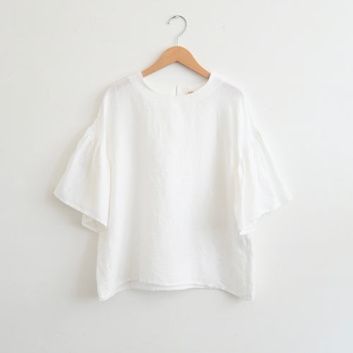 【40%OFF】綿麻ツイル ギャザースリーブブラウス（ホワイト）
